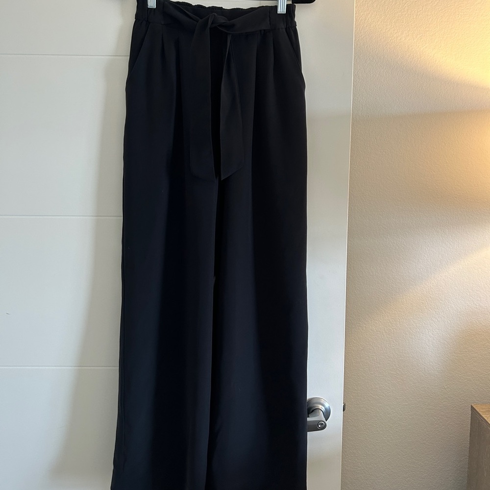 Lululemon wide leg pants